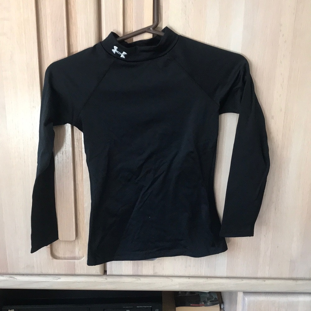 Under armor long sleeve workout shirt